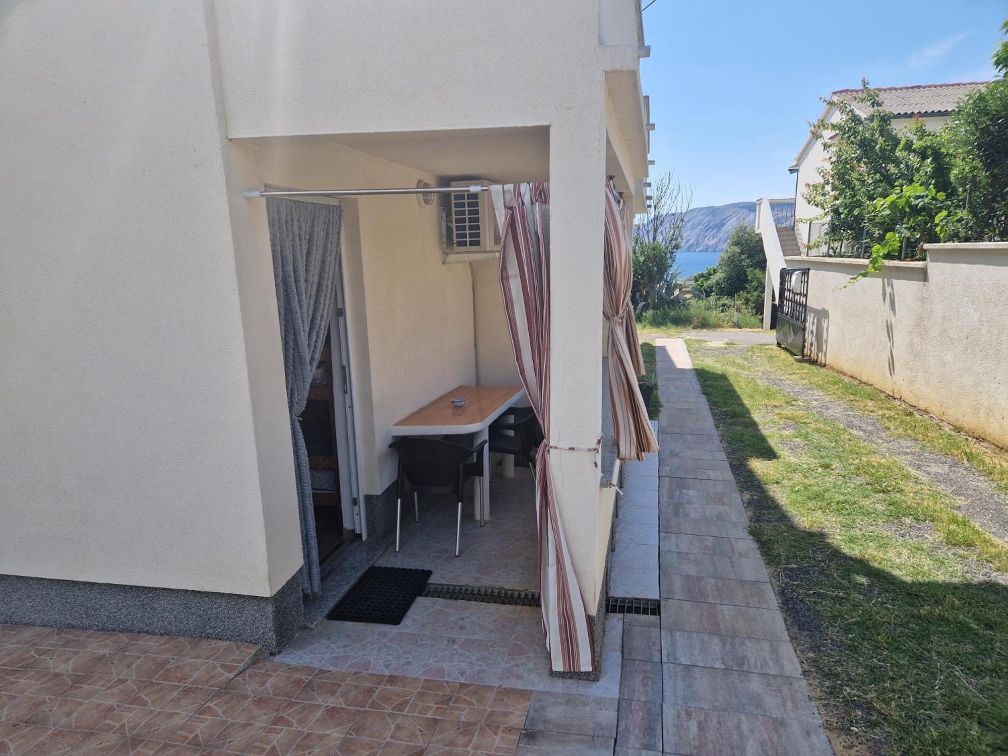 Apartments Nikol Lopar Exterior photo